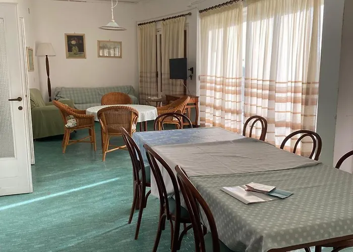 公寓 A Casa Di Emanuela E Mauro 莱万托