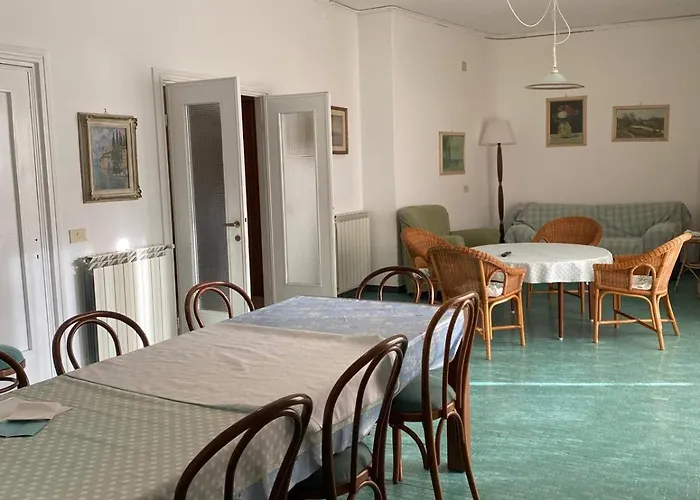 A Casa Di Emanuela E Mauro 莱万托